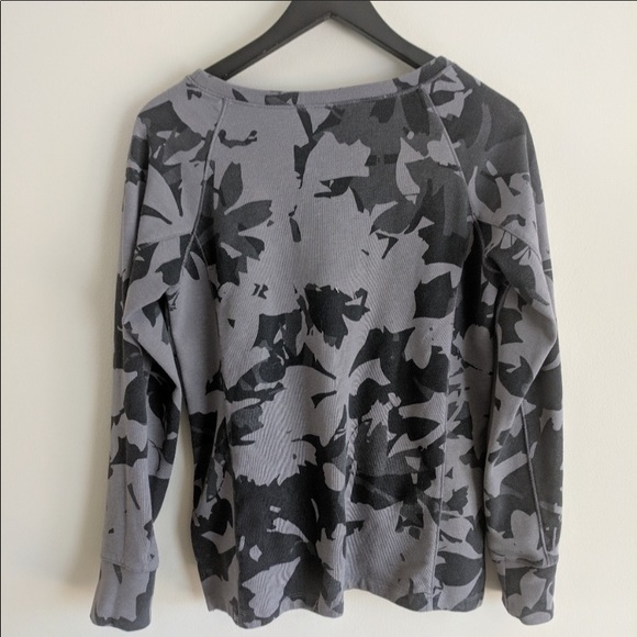 Woman’s Lole Terry Sweater Size Small Grey/Black - Picture 3 of 5